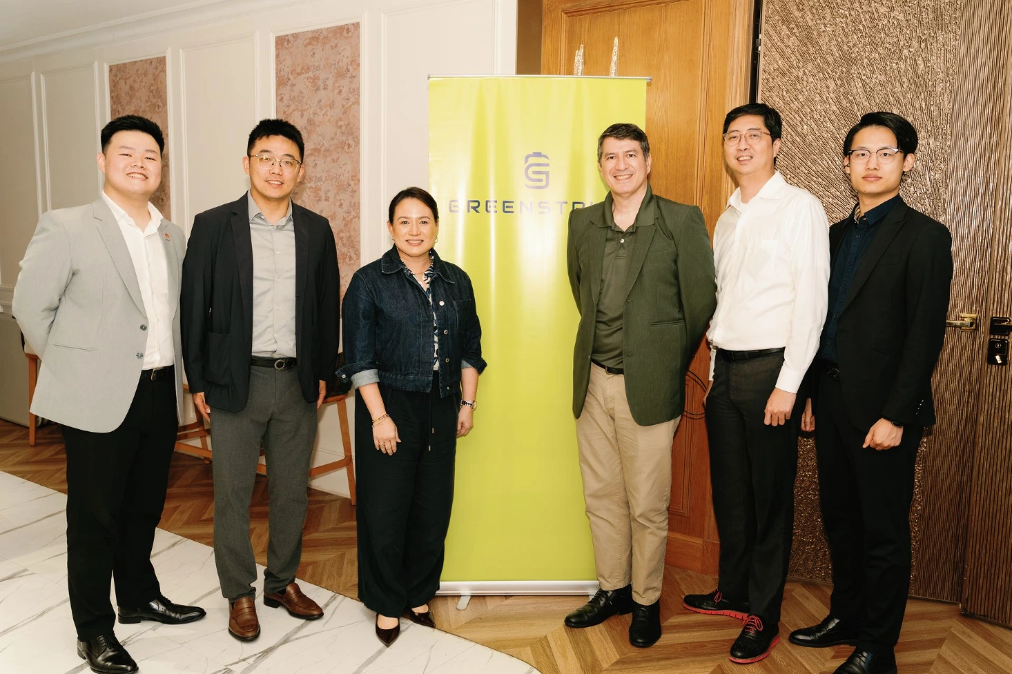 The partnership between Greenstrum and Huawei brings best-in-class battery technology and expert EV charger installations to B2B partners. In photo (L-R): Vincent Joshua Dy, Business Development Manager, Huawei Technologies Philippines; Morgan Lee, Executive Vice President, Huawei Technologies Philippines; Carla Buencamino, Head of Mobility Infrastructure, ACMobility; Carl Decleodt, Greenstrum Chief Operating Officer; Atty. Elias Omar Sana, VP of Business Development, Huawei Technologies Philippines; and Jason Carlito Wang, Senior Business Development Manager, Huawei Technologies Philippines.